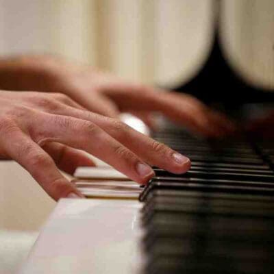 downloadable piano lessons